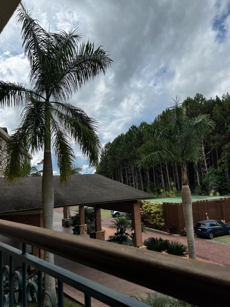 بيدرا أزول Vista Azul Apart Hotel - Vista Pinheiros المظهر الخارجي الصورة