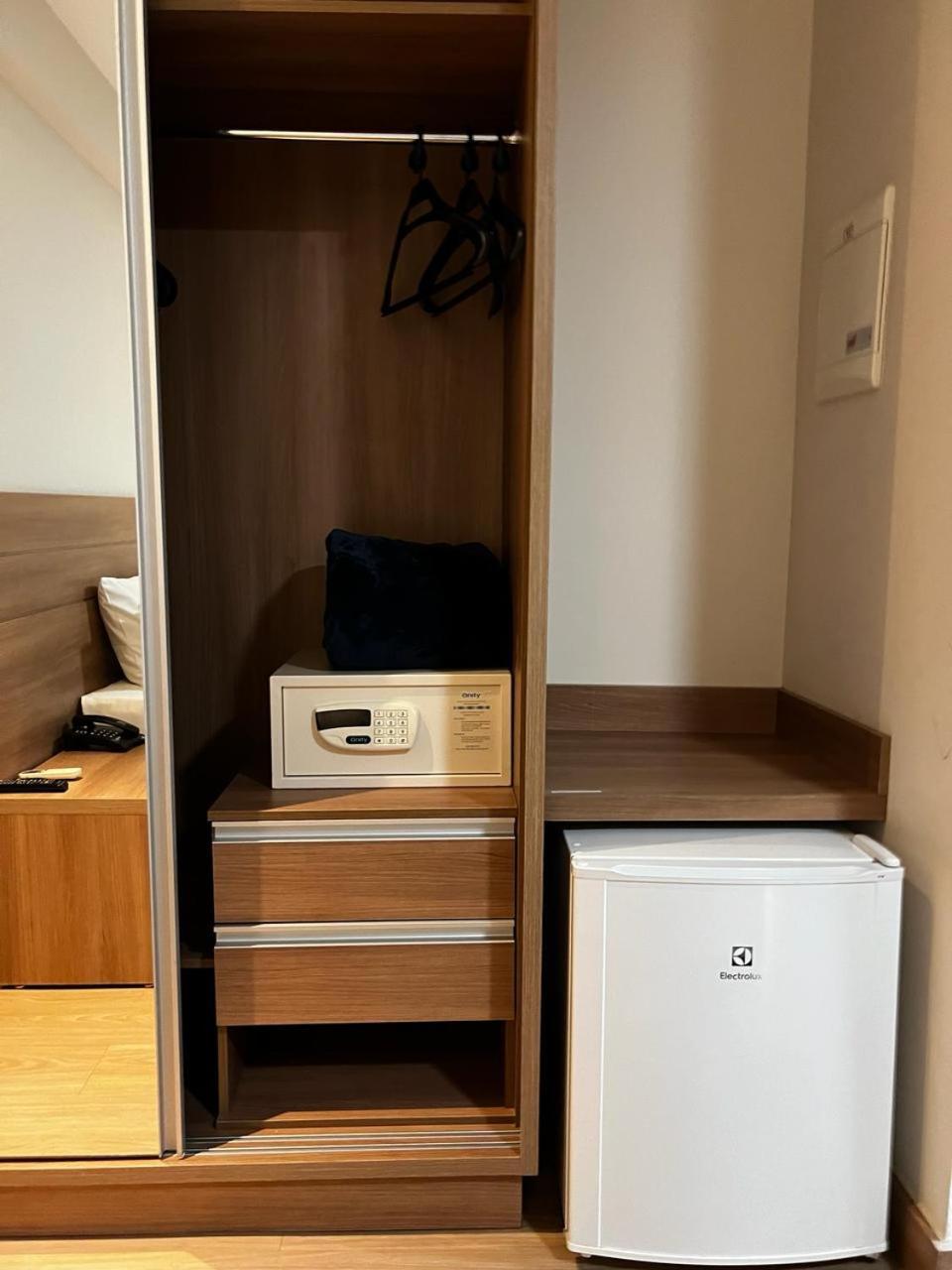 بيدرا أزول Vista Azul Apart Hotel - Vista Pinheiros المظهر الخارجي الصورة