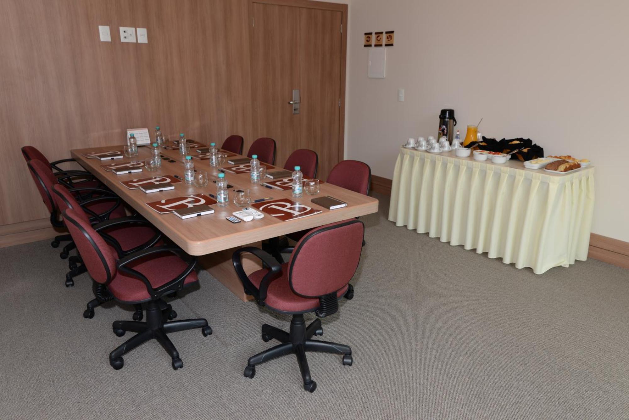 بيدرا أزول Vista Azul Apart Hotel - Vista Pinheiros المظهر الخارجي الصورة